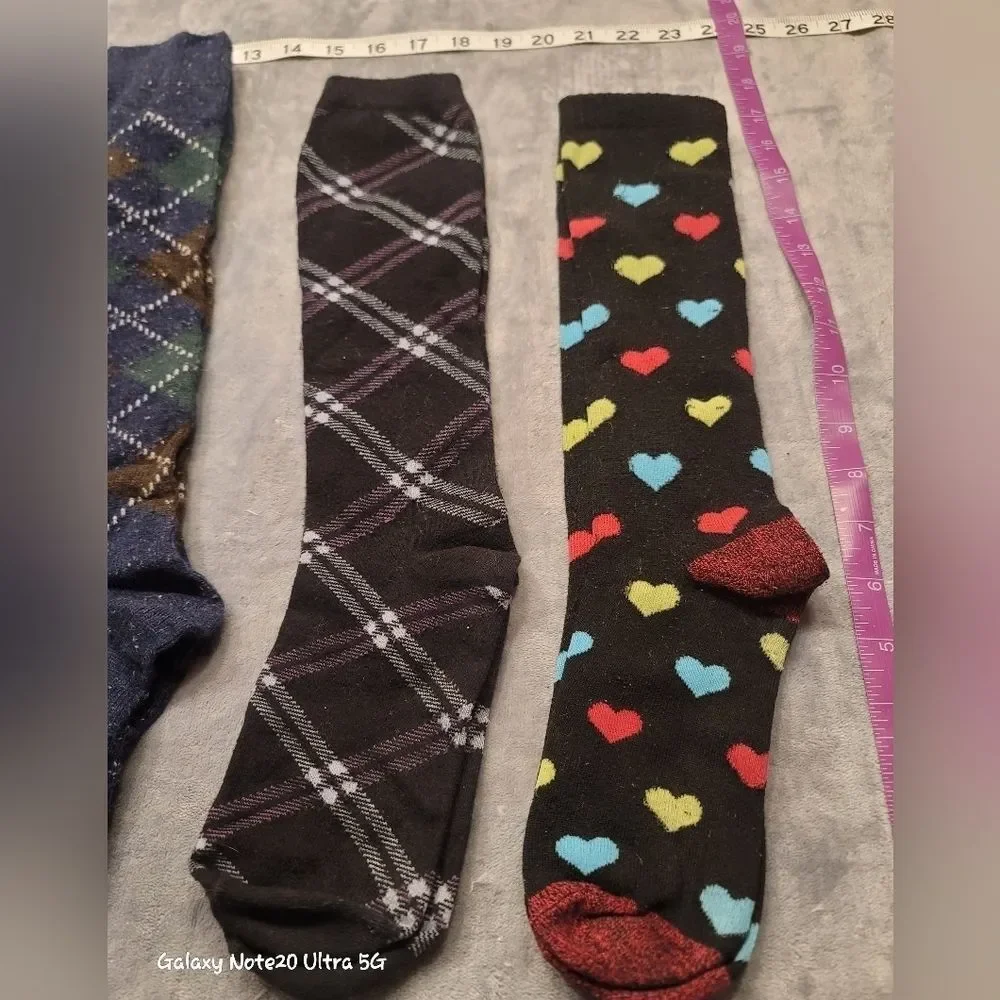 0467. EUC ~ 5 ~ Pair of Knee Socks ~ Fibromyalgia keeps me from wearing them 😪